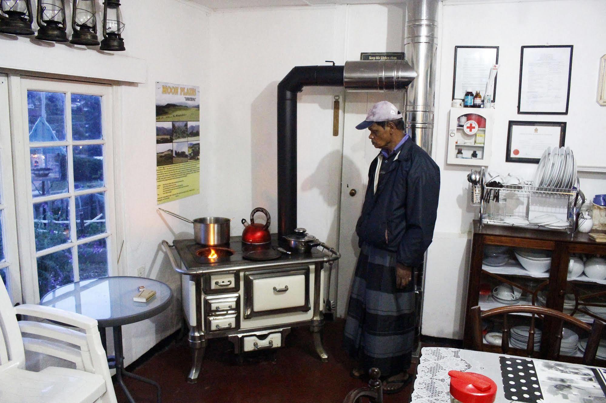Senani Colonial Holiday Bungalow Nuwara Eliya Bagian luar foto
